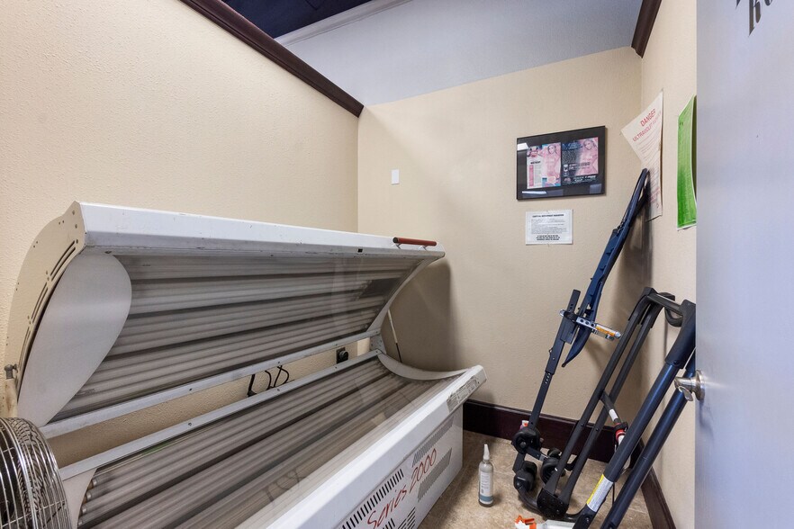 More Photos Of 118 Shenandoah Dr, The Woodlands Unknown For Lease