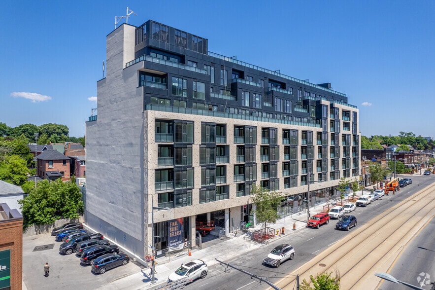 More Photos Of 840 Saint Clair Ave W, Toronto Apartments For Lease