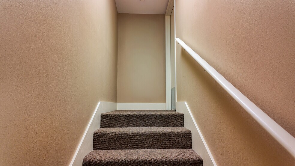 More Photos Of 3235 SW 34th St, Ocala Medical For Lease