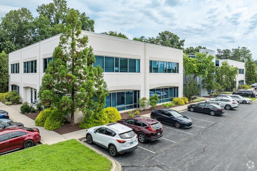 More Photos Of 7050 Hi Tech Dr, Hanover Office For Sale