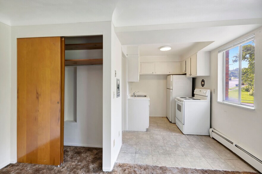 More Photos Of 3331 Parkcrest Ln, Cincinnati Apartments For Sale