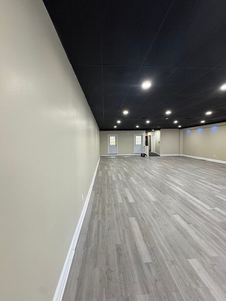 More Photos Of 1036 Chicopee St, Chicopee Storefront Retail Residential For Lease