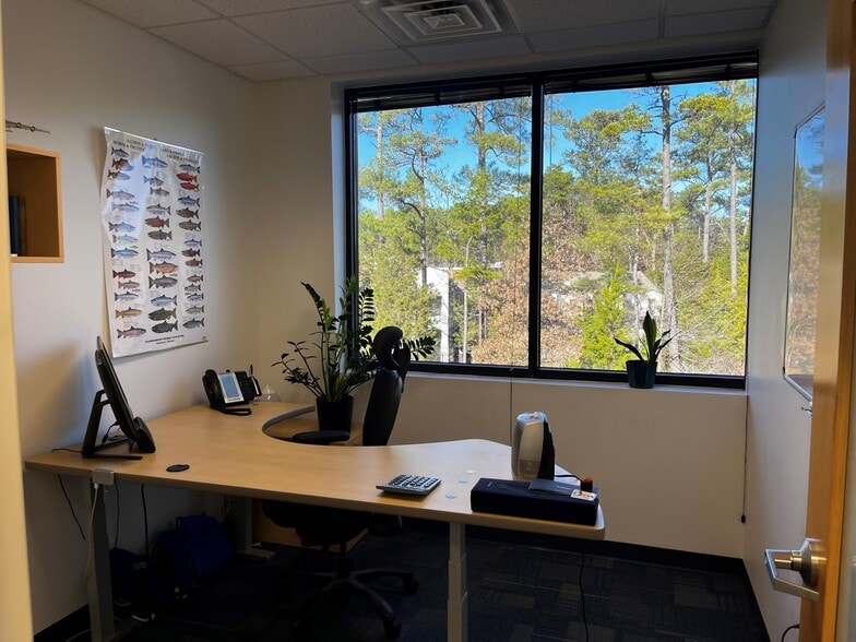 More Photos Of 501 Eastowne Dr, Chapel Hill Office For Sale