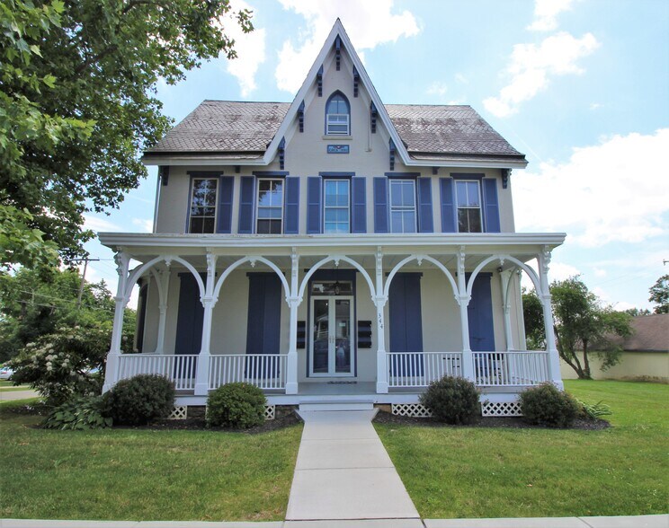 Primary Photo Of 344 Hodgson St, Oxford Apartments For Sale