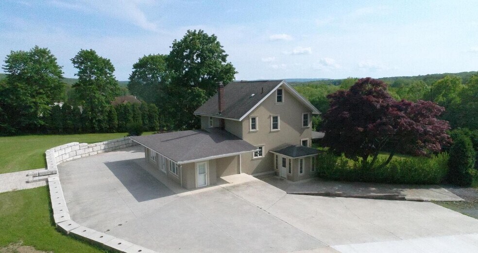 More Photos Of 794 Claremont Ave, Tamaqua General Retail For Sale