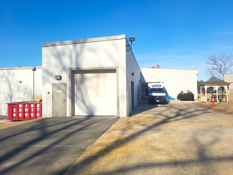 More Photos Of 400 Talcottville Rd, Vernon Rockville Office For Lease