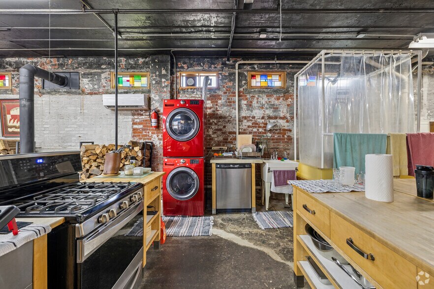 More Photos Of 279-281 Pine St, Jersey City Unknown For Sale