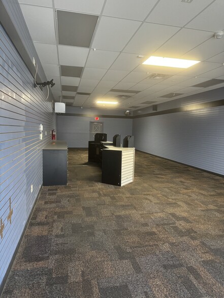 More Photos Of 52963-52991 SR 933, South Bend Unknown For Lease