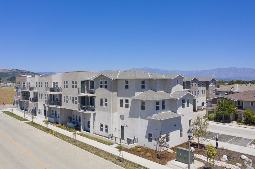 More Photos Of 11114 Darling Rd, Ventura Apartments For Lease