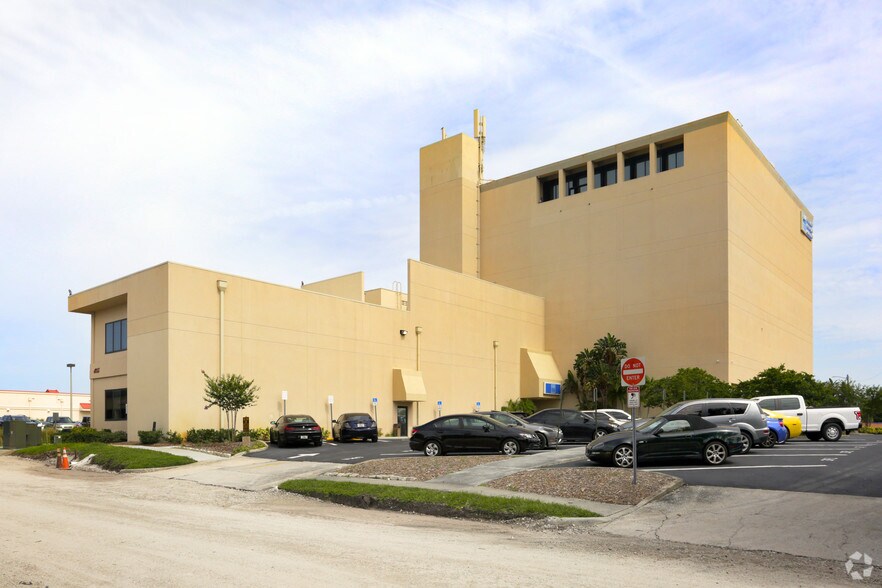 More Photos Of 1255 Cleveland St, Clearwater Office For Lease