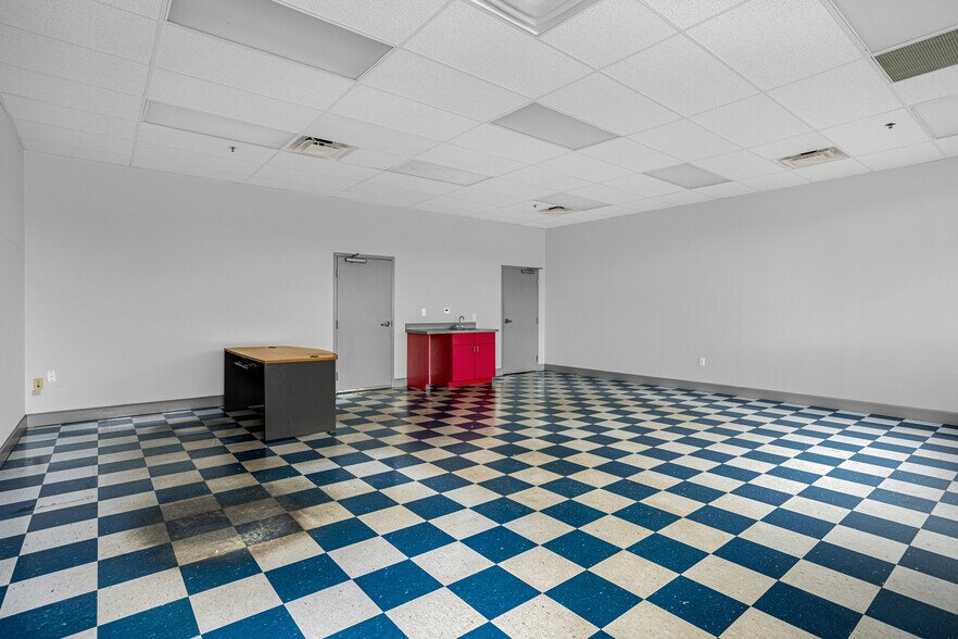 More Photos Of 2100 Ronald Reagan Blvd, Longwood Showroom For Sale