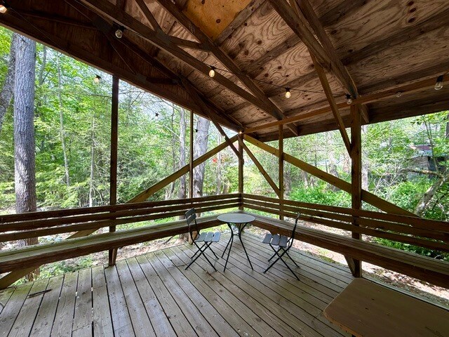 More Photos Of 6 Beaver Brook rd, Yulan Office For Sale