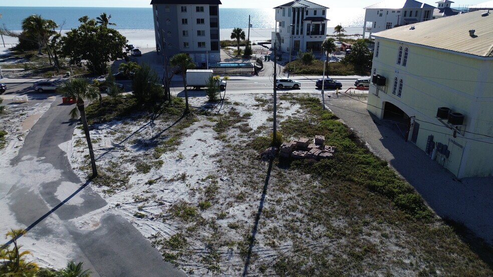 More Photos Of 2915 Estero Blvd, Fort Myers Beach Land For Sale