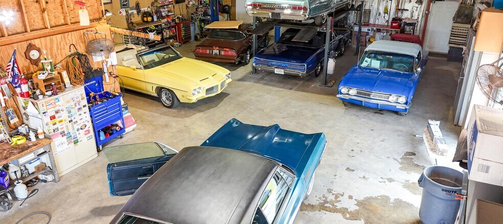 More Photos Of 8000 Hwy 10 NW, Ramsey Showroom For Sale