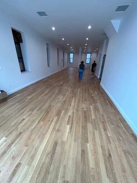 More Photos Of 203 Irving Ave, Brooklyn Storefront Retail Residential For Lease