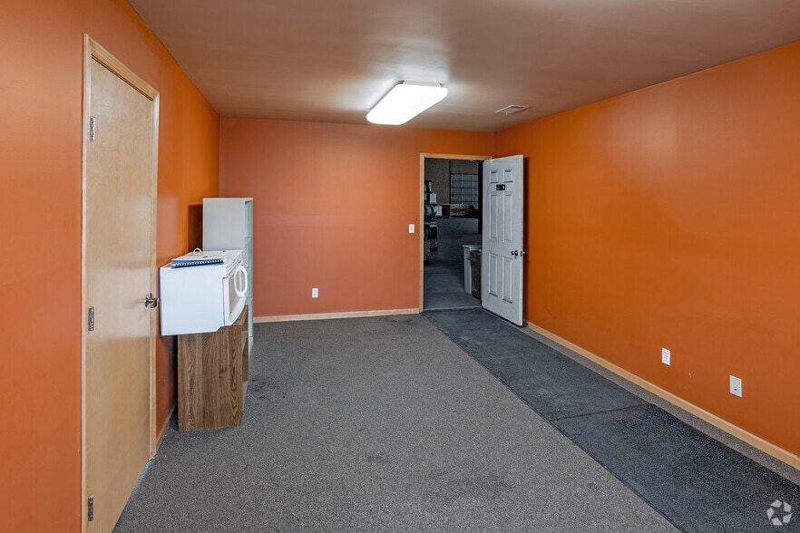 More Photos Of 7402 Ridgewood Rd, Saint Cloud Unknown For Lease