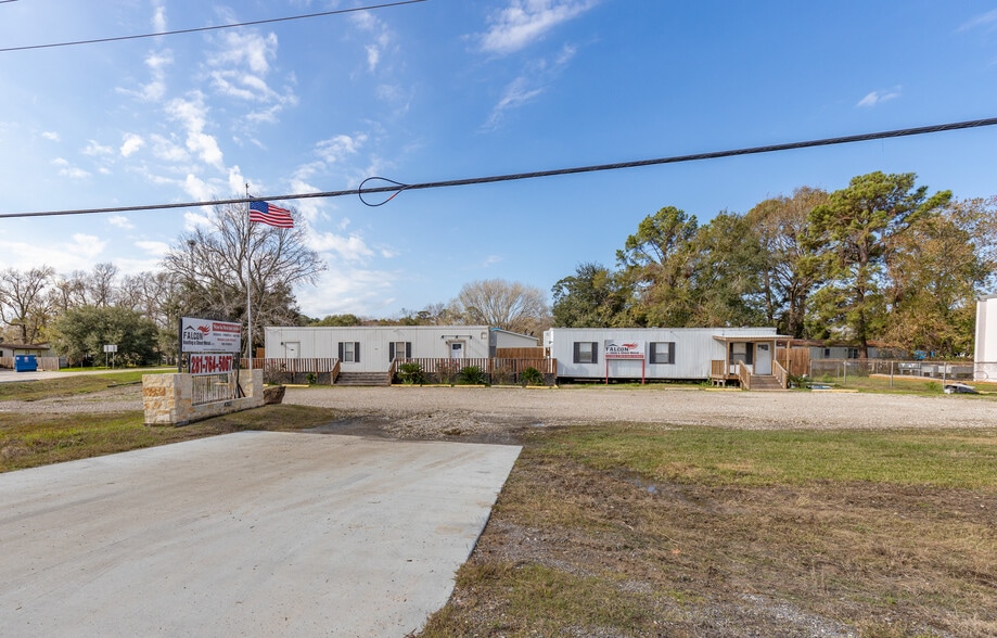 More Photos Of 24203 FM 2100 Rd, Huffman Office Residential For Sale