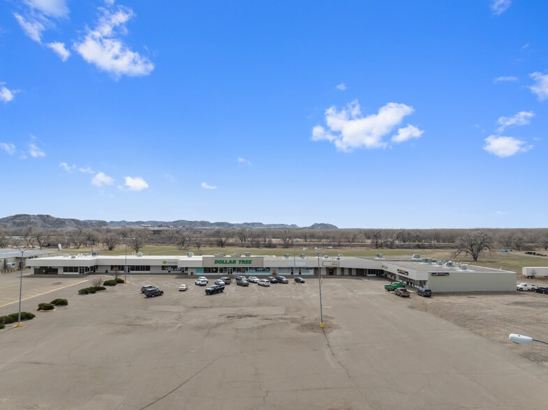 More Photos Of 1515 W Bell St, Glendive General Retail For Sale