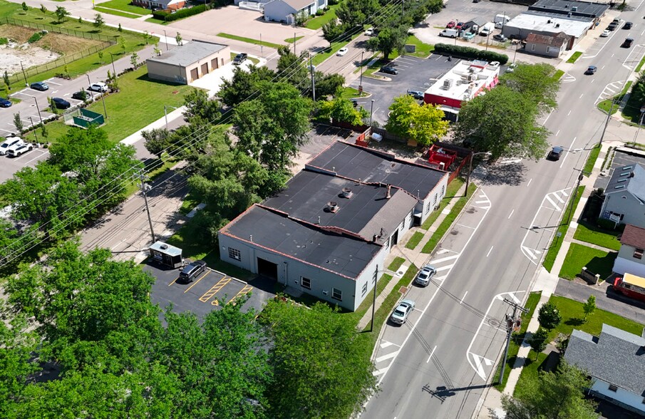 More Photos Of 535 E Dixie Dr, Dayton Warehouse For Lease