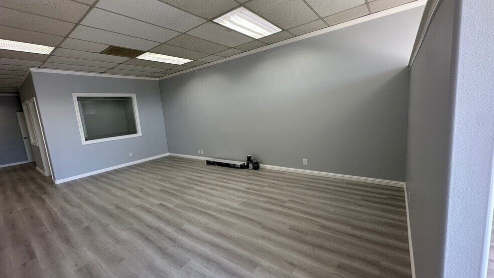 More Photos Of 4453-4457 E La Palma Ave, Anaheim Freestanding For Lease