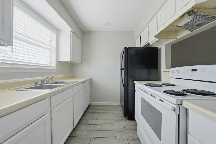 More Photos Of 11803 Alamo Blanco St, San Antonio Apartments For Sale