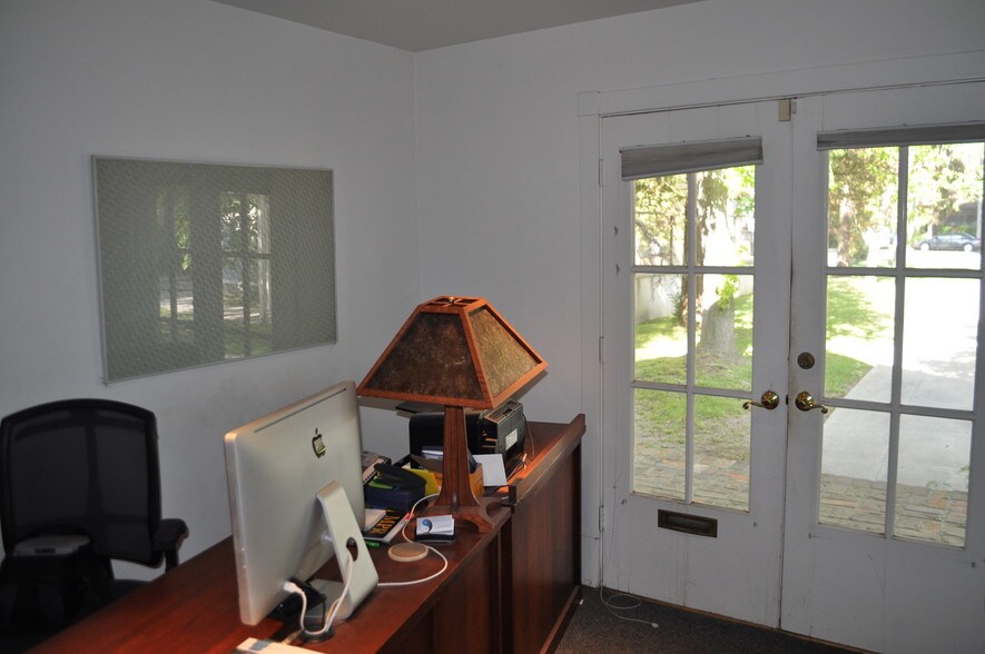 More Photos Of 253-255 S Marengo Ave, Pasadena Office For Sale