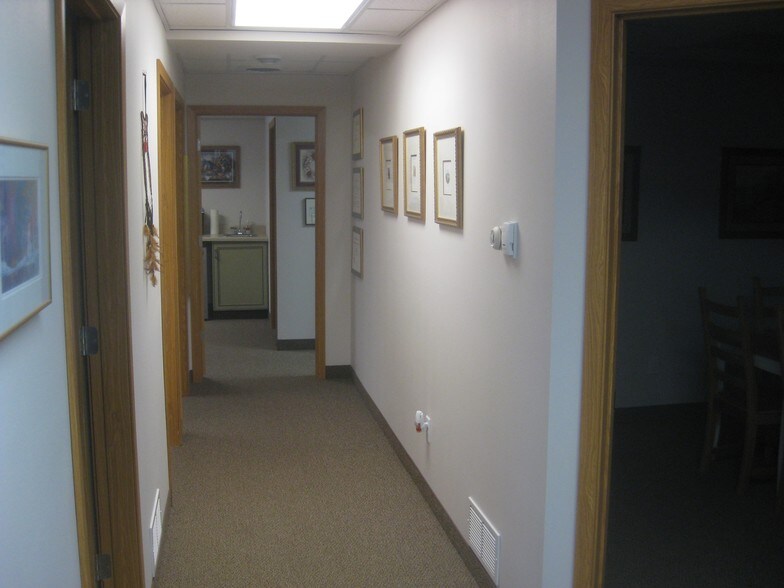 More Photos Of 25 Red River Ave N, Cold Spring Coworking Space