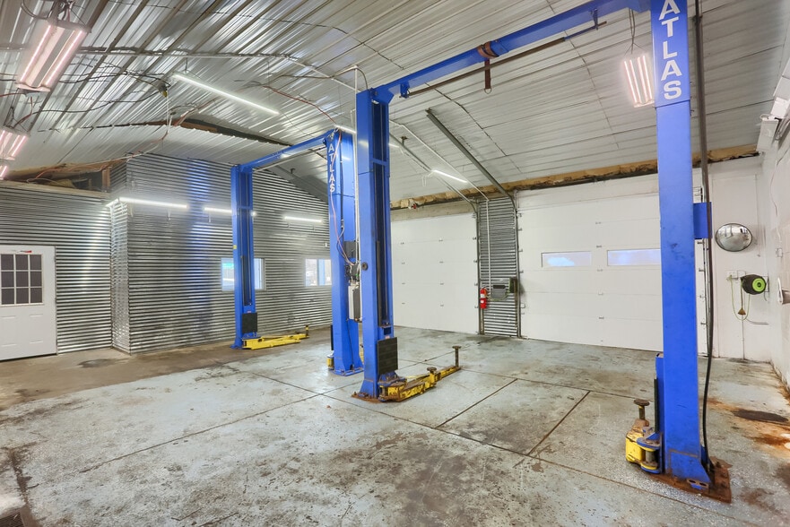 More Photos Of 2608 New Butler Rd, New Castle General Retail For Sale