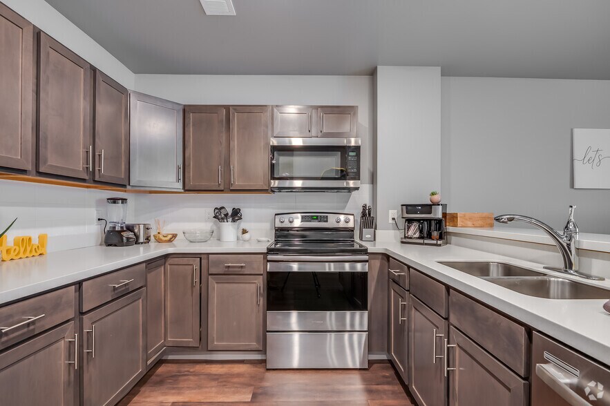 More Photos Of 622 Pennsylvania Ave, Sheboygan Apartments For Lease