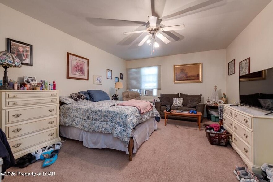 More Photos Of 205 S Poplar St, Hazleton Freestanding For Sale