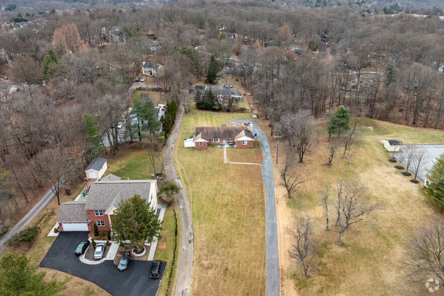 More Photos Of 5621 Tricross Dr, Columbia Assisted Living For Lease