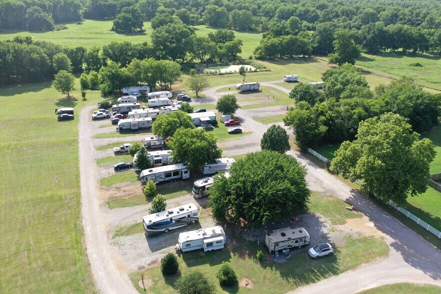 More Photos Of 2116 Highway 77 S, Davis Trailer Camper Park For Sale