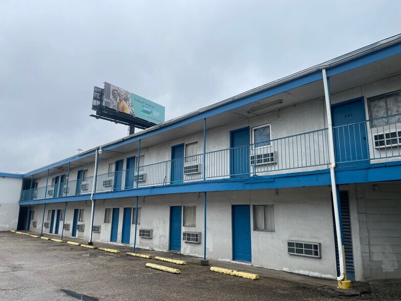 More Photos Of 711 Pasadena Fwy, Pasadena Hotel For Sale