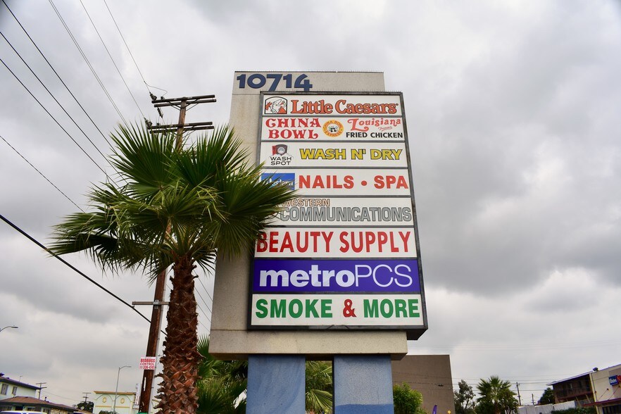 More Photos Of 10714 S Western Ave, Los Angeles Unknown For Lease