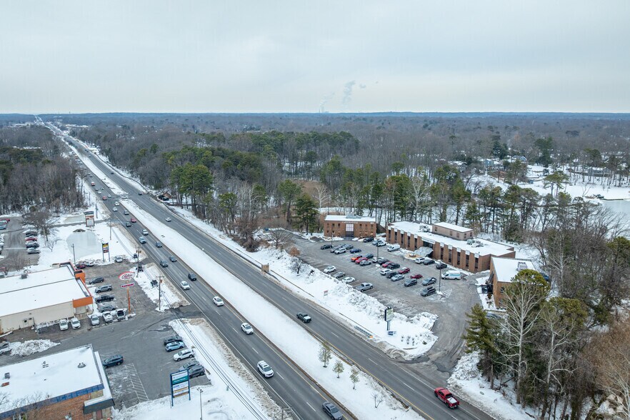 More Photos Of 815 Ritchie Hwy, Severna Park Office For Lease