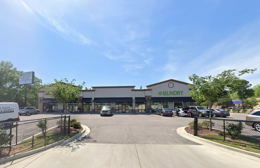 Primary Photo Of 2720 Poplar St, Montgomery General Retail For Lease
