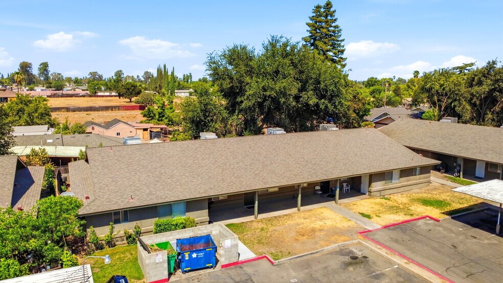 More Photos Of 1262 N Marks Ave, Fresno Apartments For Sale