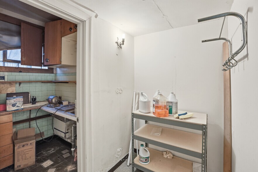 More Photos Of 10835 S Western Ave, Chicago Apartments For Sale