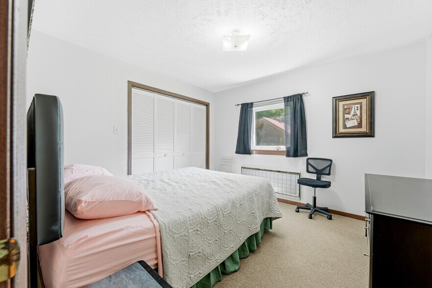 More Photos Of 320 Watts St, Morgantown Apartments For Sale