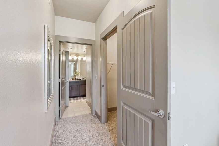 More Photos Of 1325 N Walker Ave, Oklahoma City Apartments For Lease