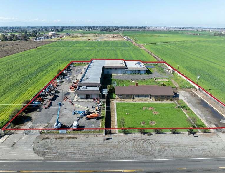 More Photos Of 3941 Roselle Ave, Modesto Warehouse For Sale