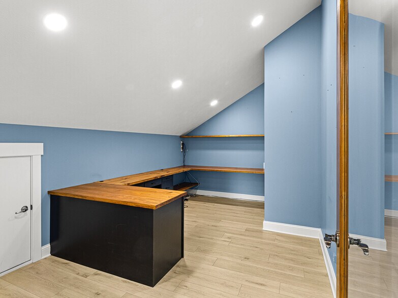 More Photos Of 14 Mimidis Ln, Swannanoa Office For Sale