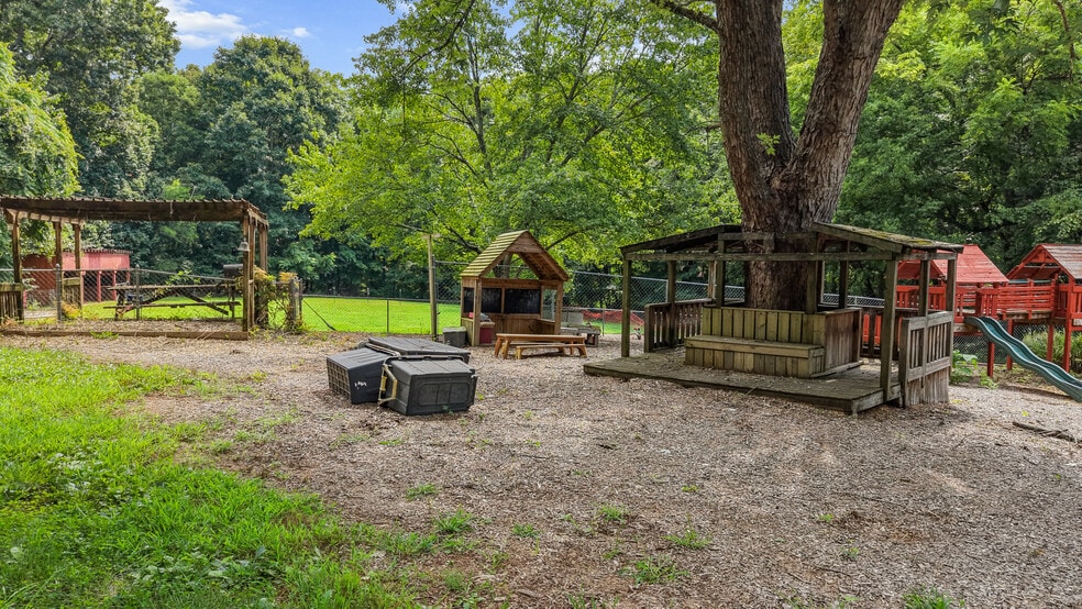 More Photos Of 11749 Snyder Rd, Knoxville Daycare Center For Sale