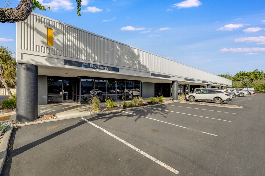 More Photos Of 780 Montague Expy, San Jose Showroom For Lease