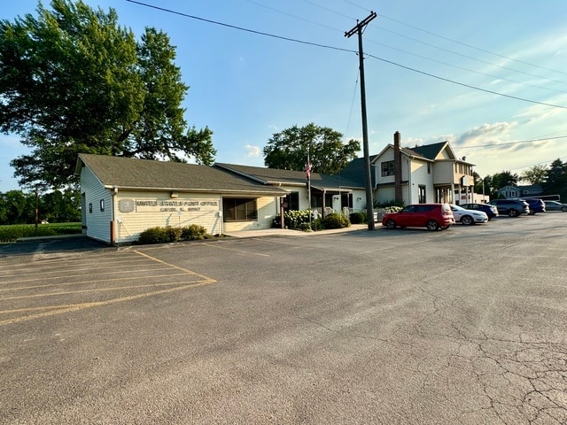 More Photos Of 1N279 Lafox Rd, Lafox General Retail For Sale