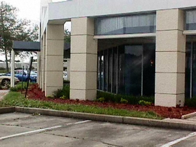 More Photos Of 3018 N US Hwy 301, Tampa Office For Lease