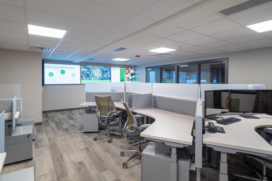 More Photos Of 475 N Weaber St, Annville Office For Sale