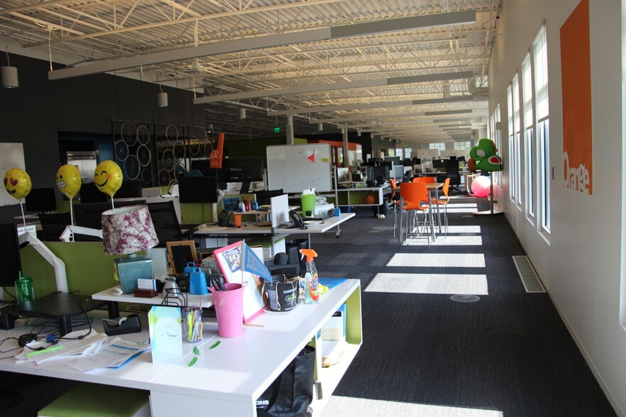 More Photos Of 215 Benefitfocus Way, Daniel Island Office For Lease