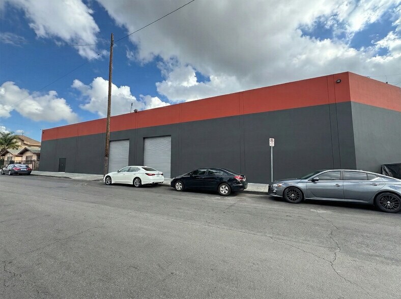 Primary Photo Of 663 E 22nd St, Los Angeles Manufacturing For Lease