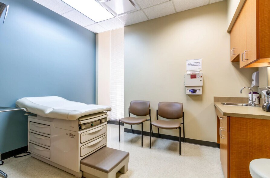 More Photos Of 2900 Richmond Ave, Houston Medical For Lease